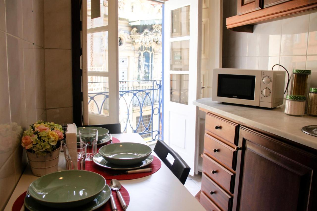 Apartamento Renovated Feb23 Clerigos Cozy Balcony With Self Check In OOporto Exterior foto